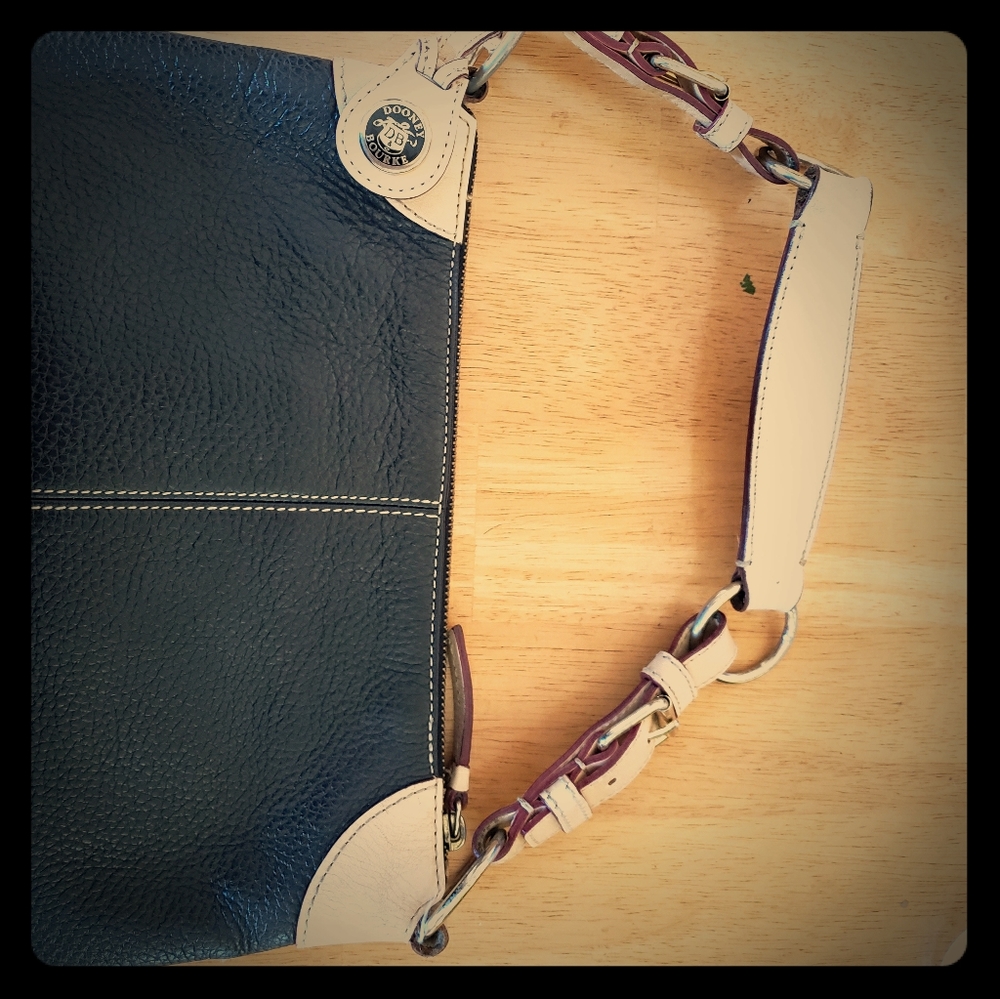Dooney & Bourke black and beige purse